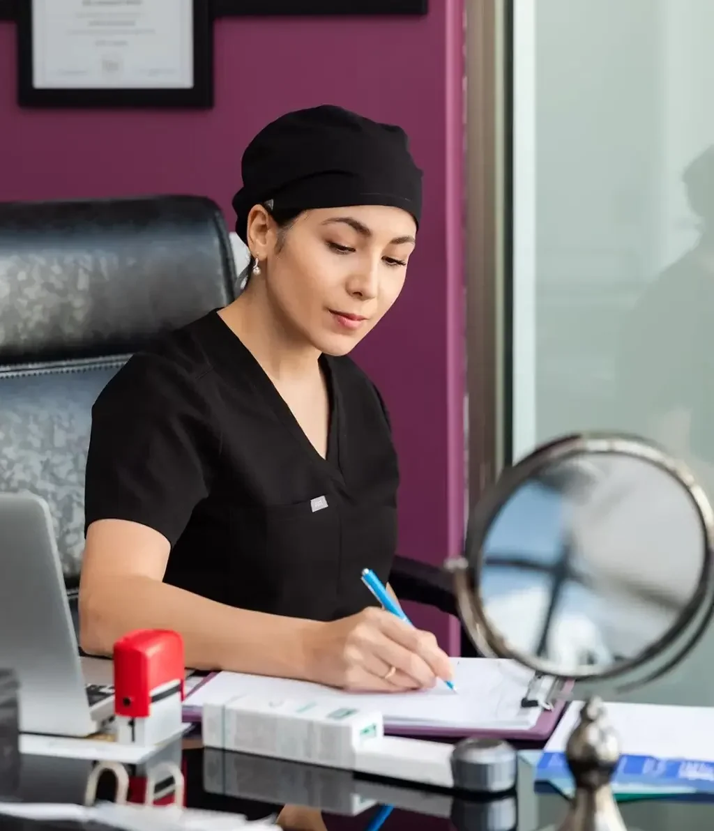 -عاطفه-فرامرزی-e1740895129584